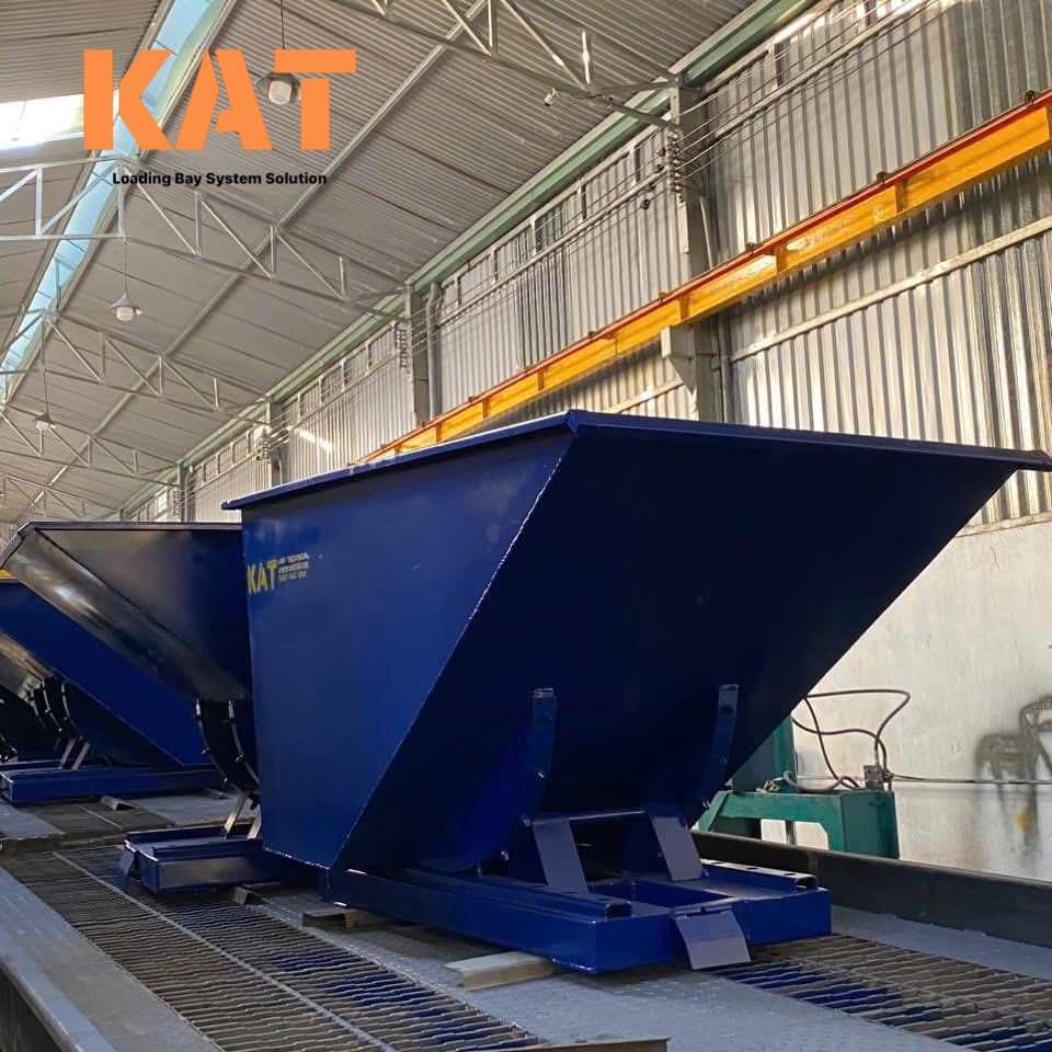 GIẢI PHÁP XỬ LÝ RÁC HIỆU QUẢ VỚI THÙNG RÁC CÔNG NGHIỆP TỰ ĐỔ TIPPING SKIP tipping skip