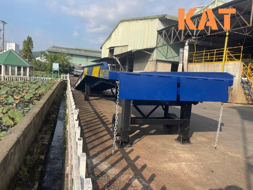 Bàn Giao Cầu Dẫn Xe Nâng Lên Container (Container Loading Ramp) Cho Công Ty Louis Dreyfus Company (LDC) Tại Bình Dương container loading ramp binh duong